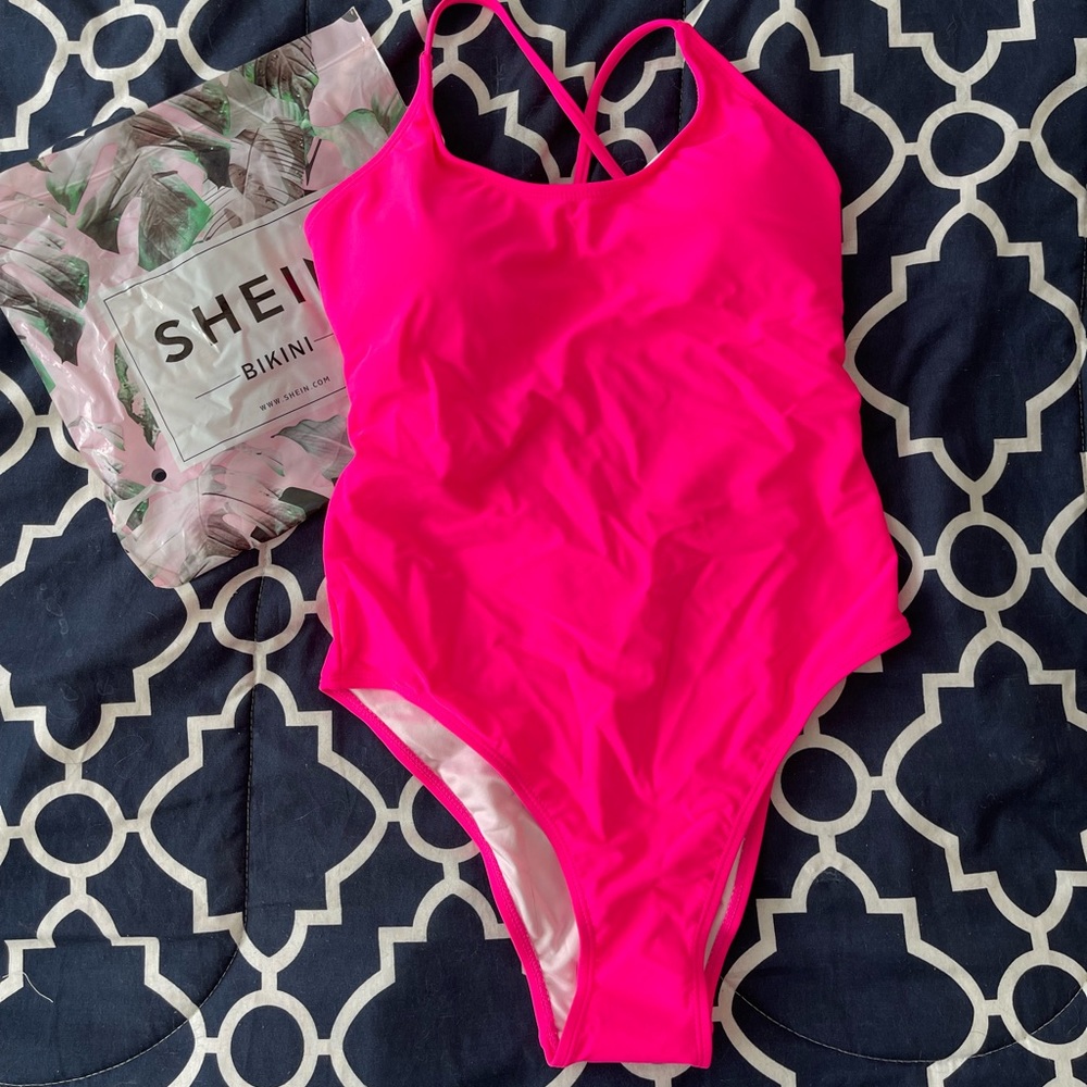 Lace-Up Back One Piece Swimsuit NEVER WORN